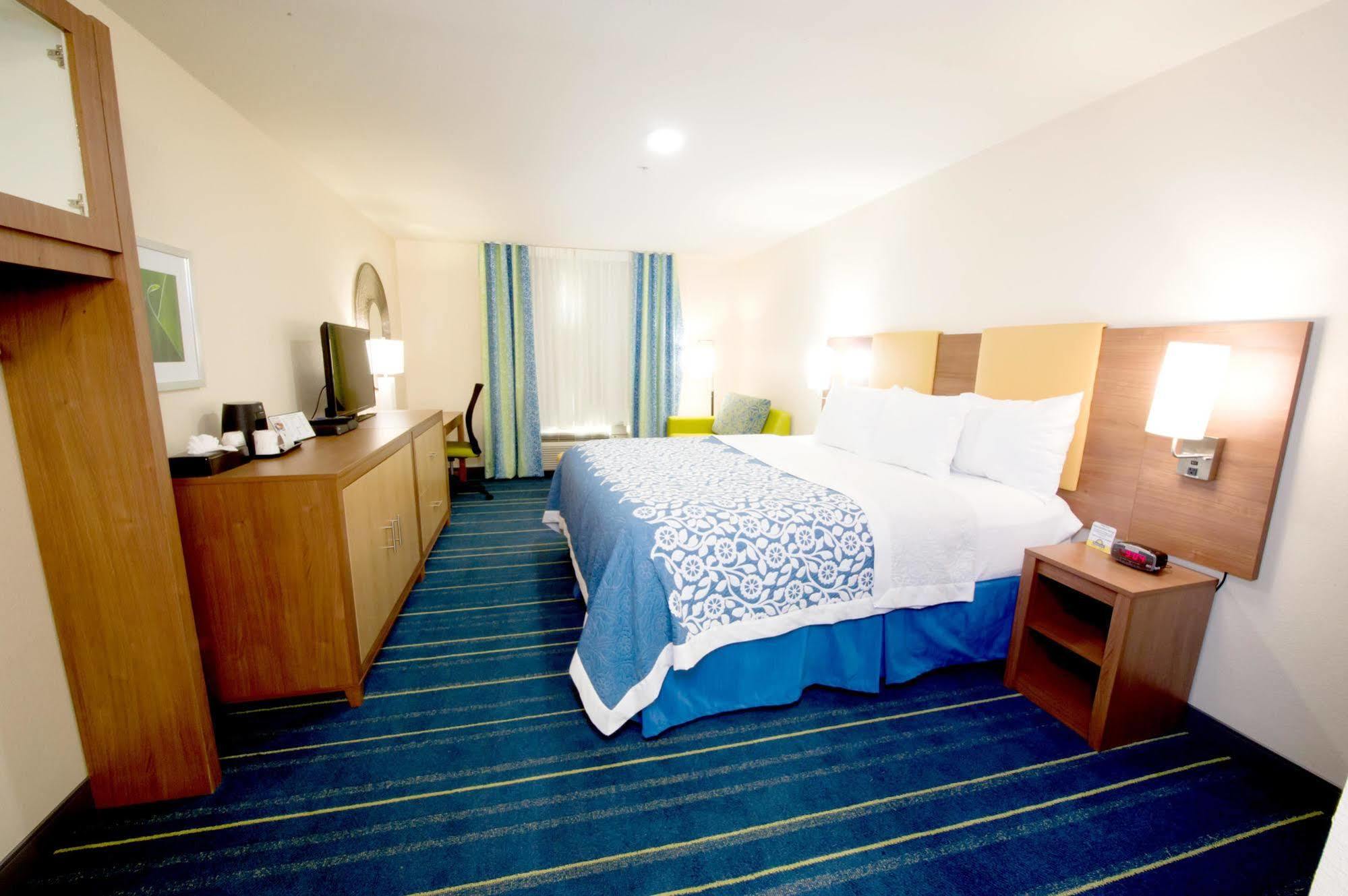 Arya Inn & Suites Farmers Branch Exteriör bild